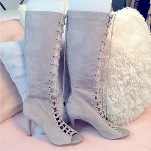 Joie Aubrey Lace up suede knee high heel boots - sz 39.5 NWOT.  Dove color.
